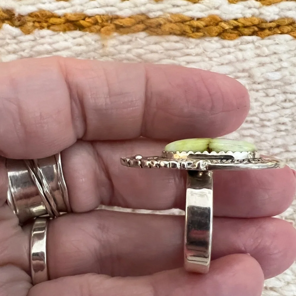 ❤️ Palomino Variscite 925 Navajo Decorative Silverwork Ring 11.2g Adjustable Sz - Picture 5 of 13